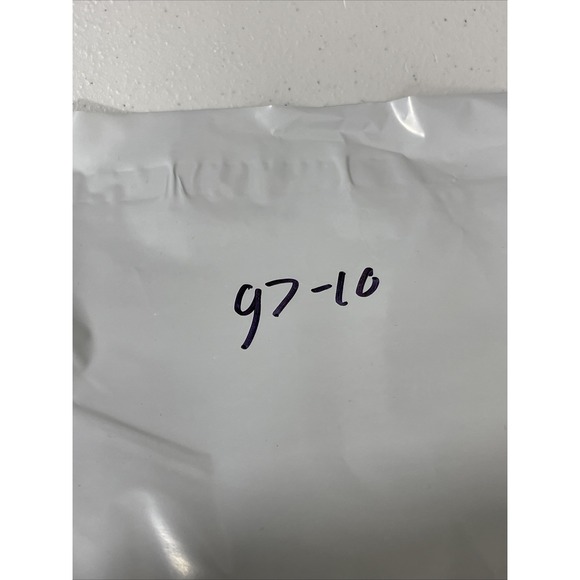 Veronica Beard Taylor Relaxed Wide Leg Jeans Womens Size 28 Belted High Rise - Picture 12 of 13